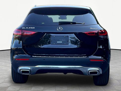 Used 2021 Mercedes-Benz GLA 250 4MATIC image 5