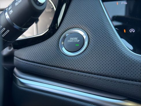 New 2026 Cadillac XT5 Luxury w/ LPO, Bronce Accent Package image 18