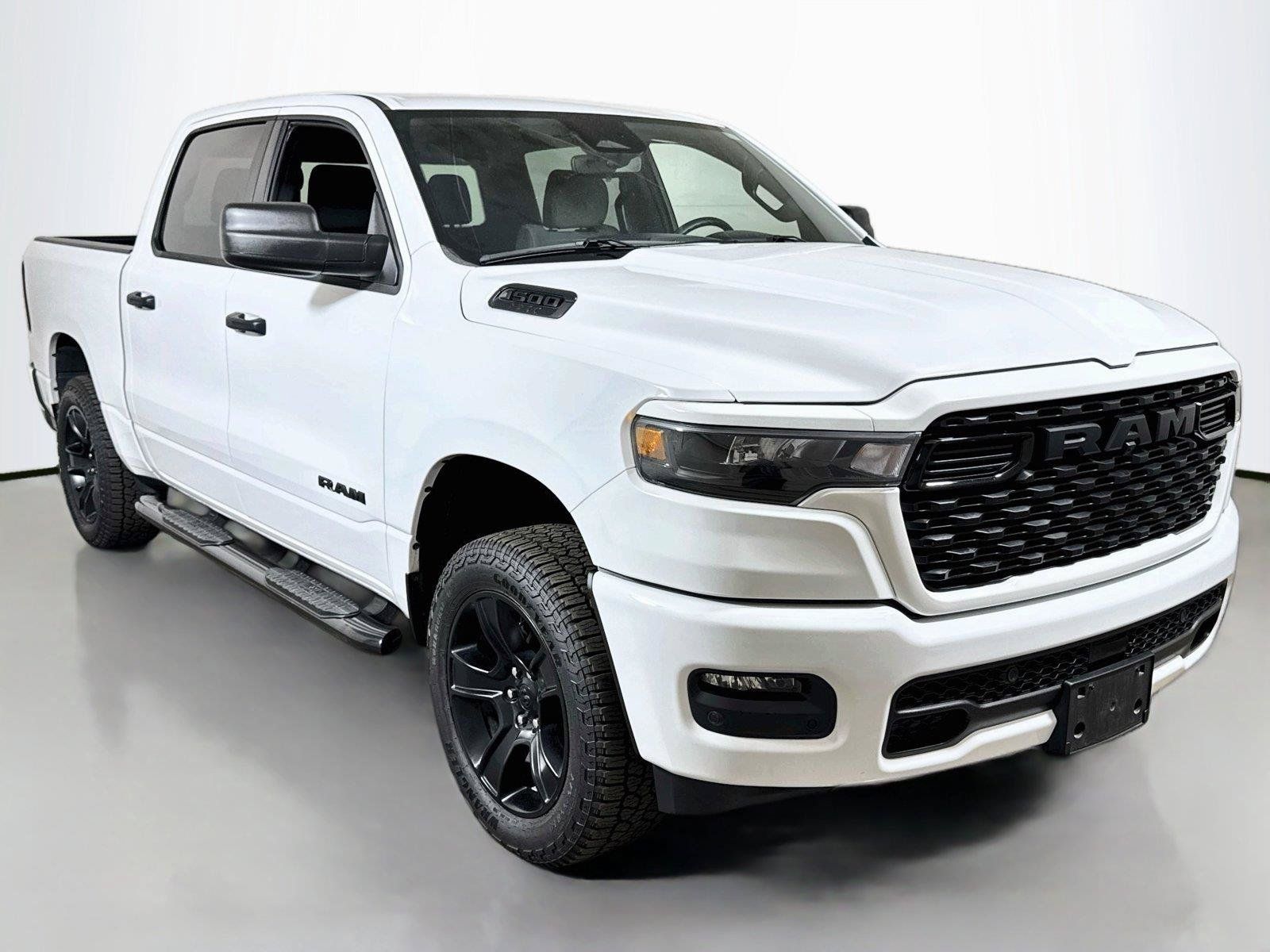 Used 2025 RAM 1500 Tradesman AWD/4WD image 3