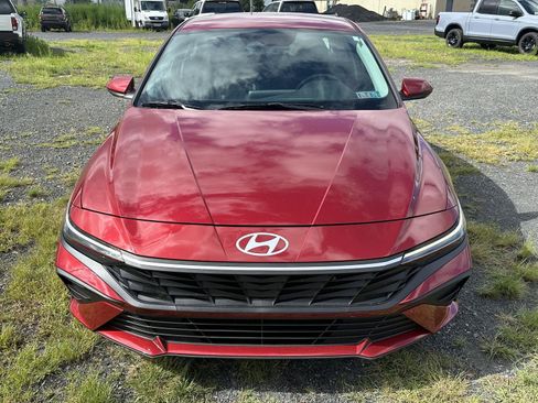 Certified 2024 Hyundai Elantra SEL FWD image 3