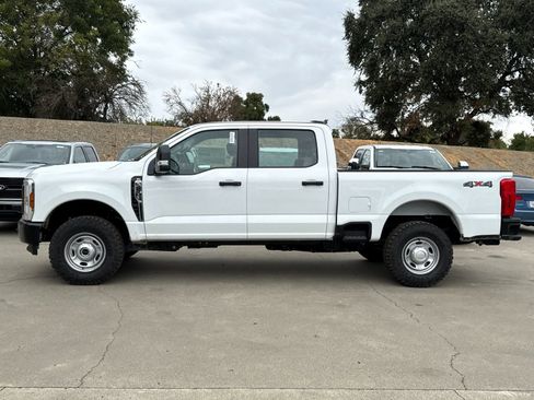 New 2026 Ford F250 XL w/ XL Off-Road Package image 6