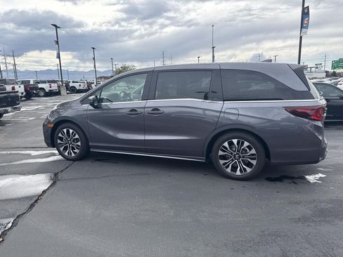 Certified 2026 Honda Odyssey Elite image 6