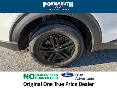 Used 2022 Ford Explorer XLT w/ Equipment Group 202A image 38