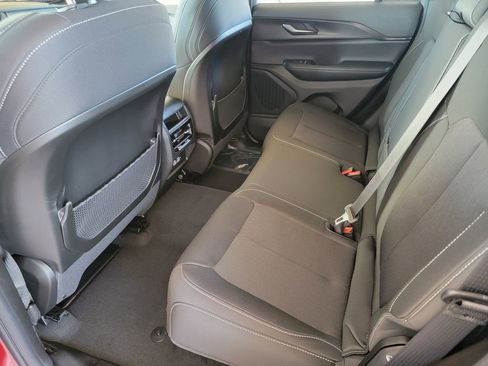 New 2026 Jeep Grand Cherokee Laredo AWD/4WD image 11