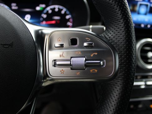 Used 2022 Mercedes-Benz GLC 300 4MATIC image 34