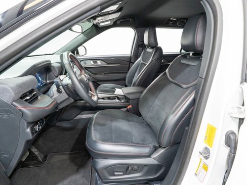 Used 2025 Ford Explorer ST AWD/4WD image 16