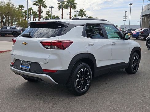 Used 2021 Chevrolet TrailBlazer LT w/ Premium Seating Package FWD image 5