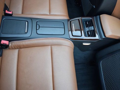 Used 2012 BMW 335i Convertible image 69