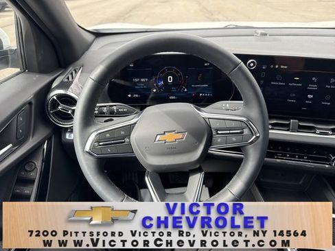 Used 2025 Chevrolet Equinox LT image 14