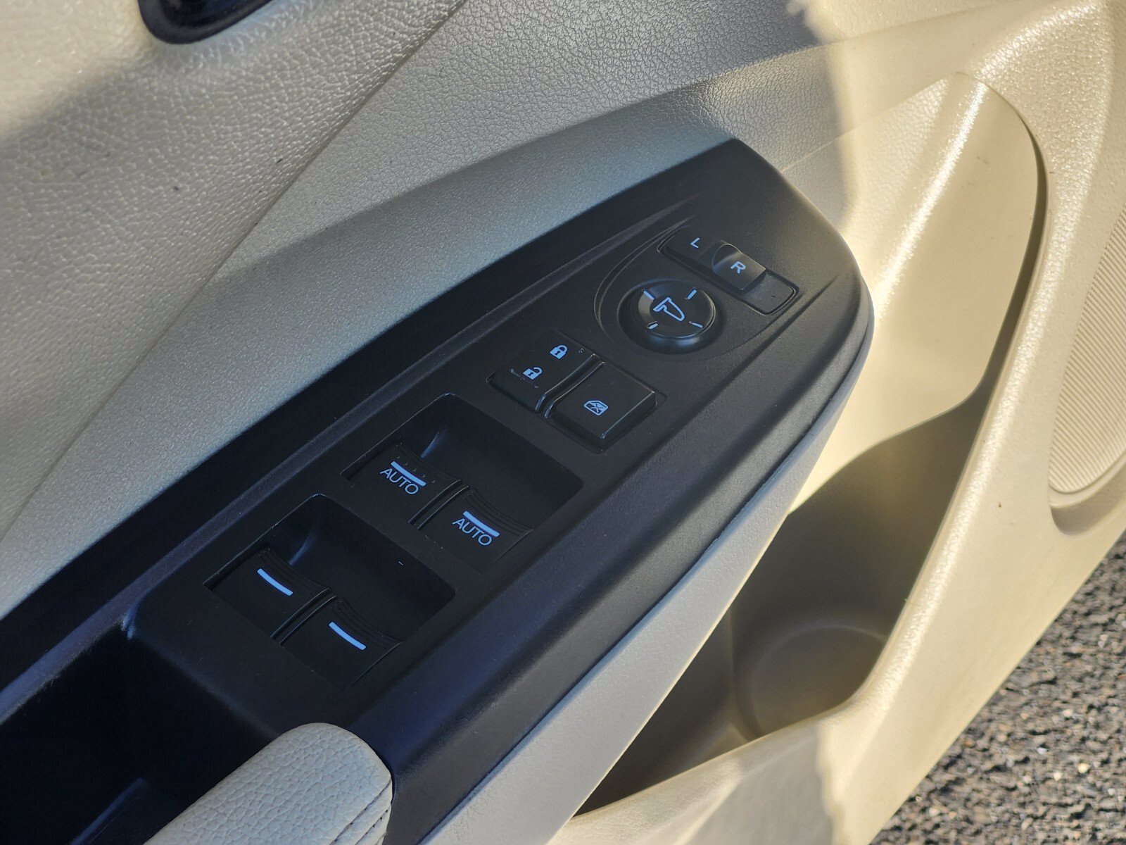 Used 2017 Acura RDX AWD image 16