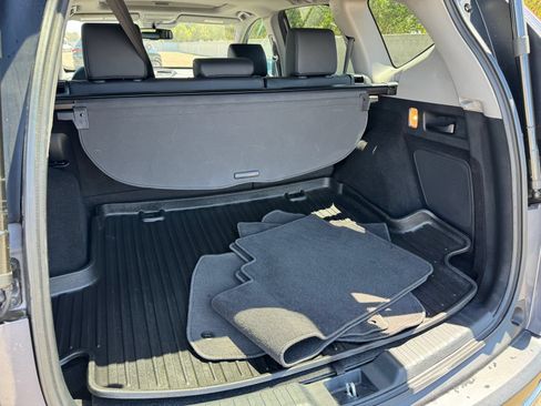 Used 2022 Honda CR-V Touring image 18