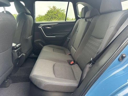 Used 2022 Toyota RAV4 SE AWD/4WD image 27