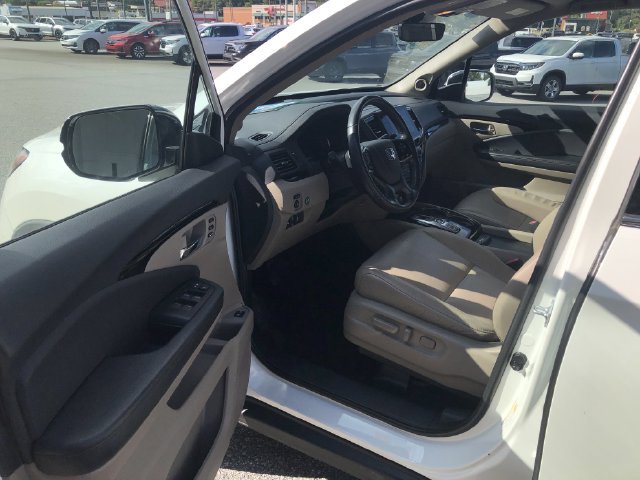 Certified 2022 Honda Pilot Touring image 13