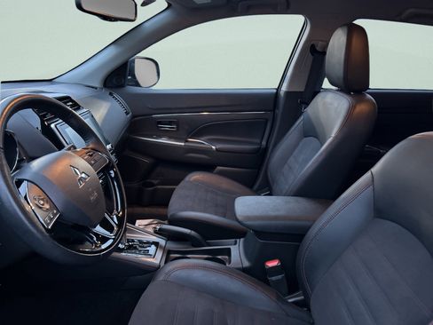 Used 2024 Mitsubishi Outlander Sport SE image 11