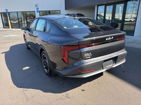 Used 2025 Kia K4 EX image 8