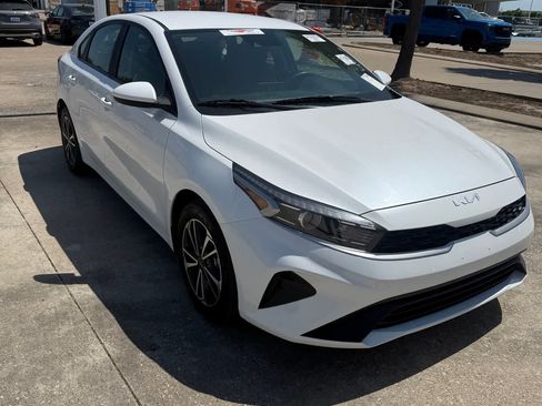Used 2023 Kia Forte GT-Line FWD image 1