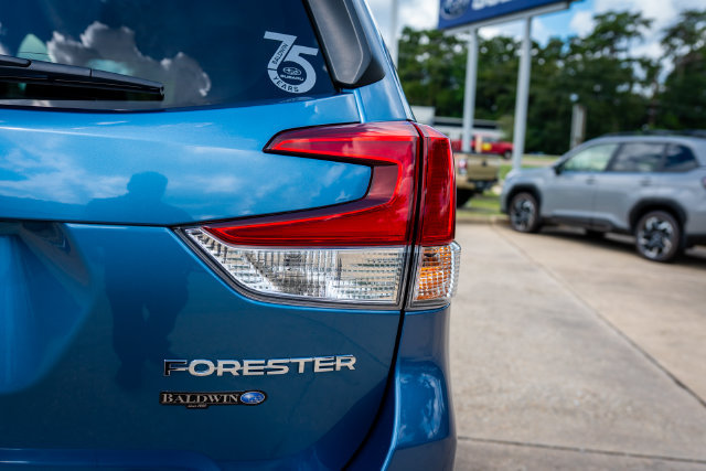 Certified 2024 Subaru Forester Premium AWD/4WD image 17