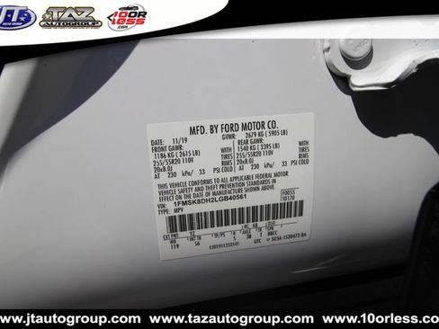 Used 2020 Ford Explorer XLT w/ Equipment Group 202A AWD/4WD image 21