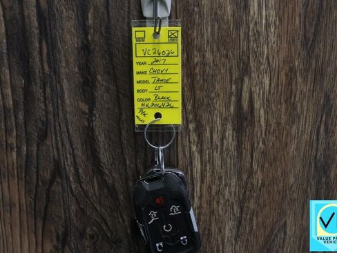 Used 2017 Chevrolet Tahoe LT w/ LT Signature Package image 38