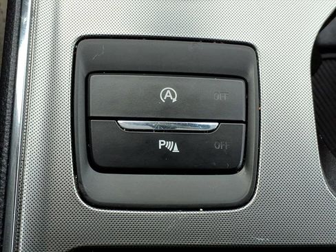 Used 2023 Ford Edge Titanium image 17