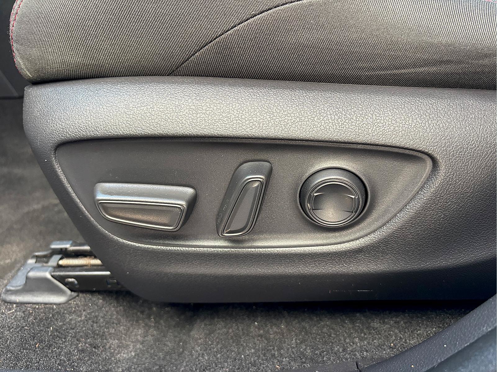 Used 2023 Toyota RAV4 SE AWD/4WD image 15