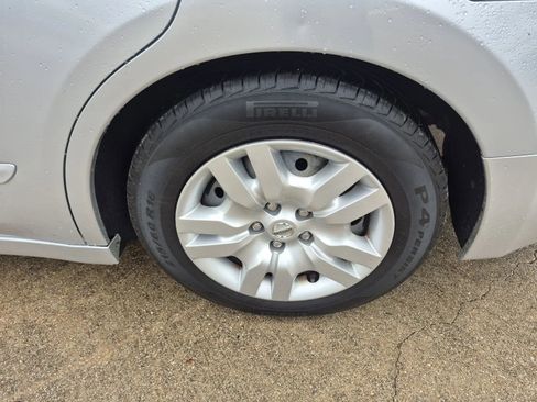 Used 2012 Nissan Altima 2.5 S FWD image 9