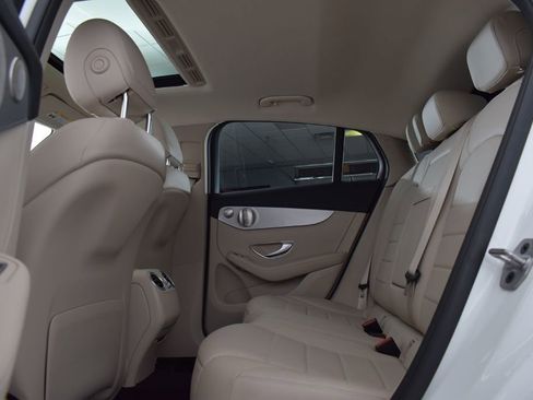 Used 2023 Mercedes-Benz GLC 300 4MATIC Coupe image 22