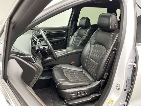 Certified 2023 Buick Enclave Avenir w/ Avenir Technology Package AWD/4WD image 11