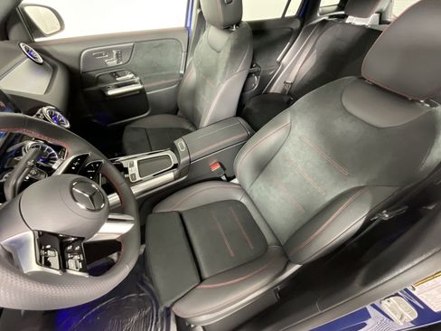 Used 2025 Mercedes-Benz GLA 250 4MATIC image 19