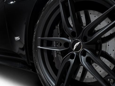 Used 2019 Aston Martin DBS Superleggera image 24