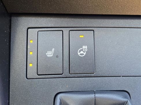 Used 2025 Lexus IS 350 F Sport image 17