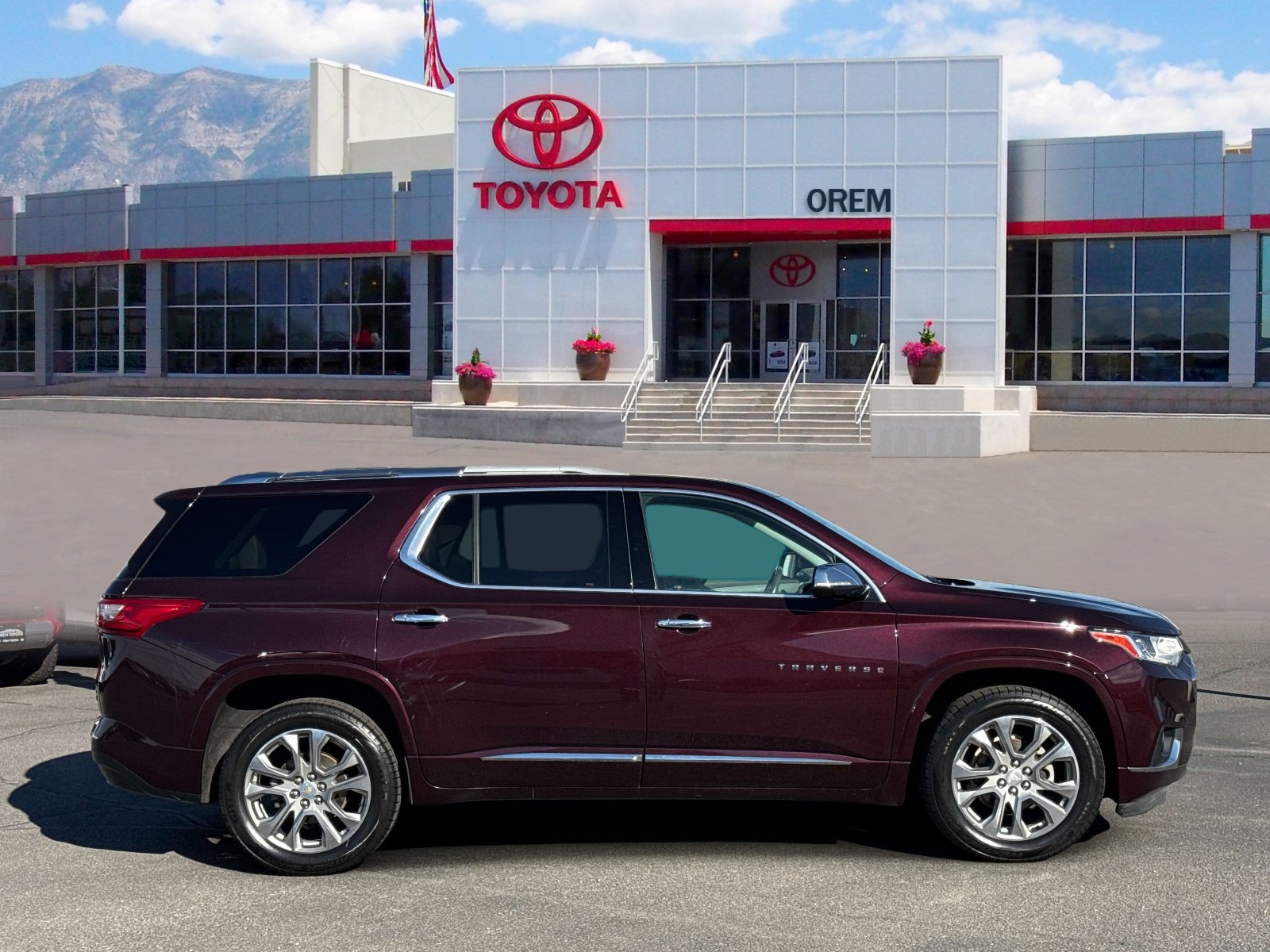 Used 2018 Chevrolet Traverse Premier AWD/4WD image 3