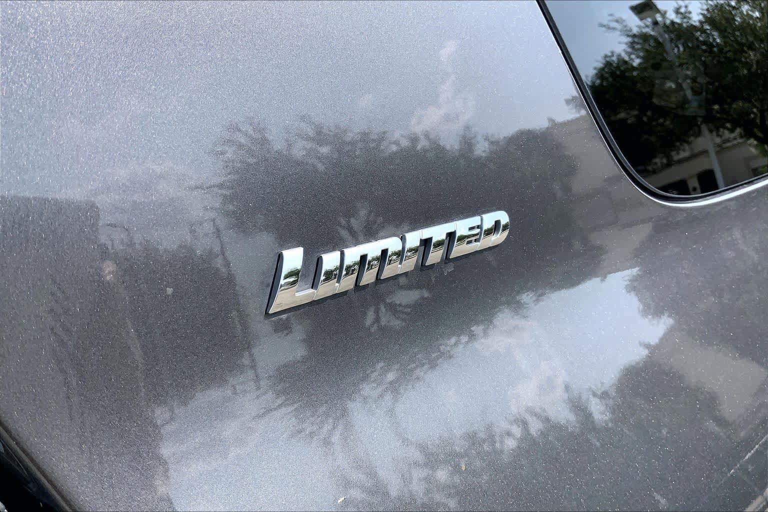 Used 2019 Toyota 4Runner Limited RWD image 19