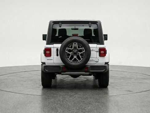 Used 2025 Jeep Wrangler Sport S image 7