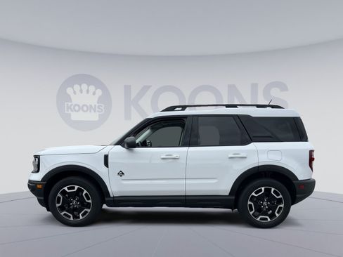 Used 2023 Ford Bronco Sport Outer Banks w/ Tech Package AWD/4WD image 2