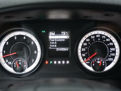 Used 2014 RAM 1500 Express image 12