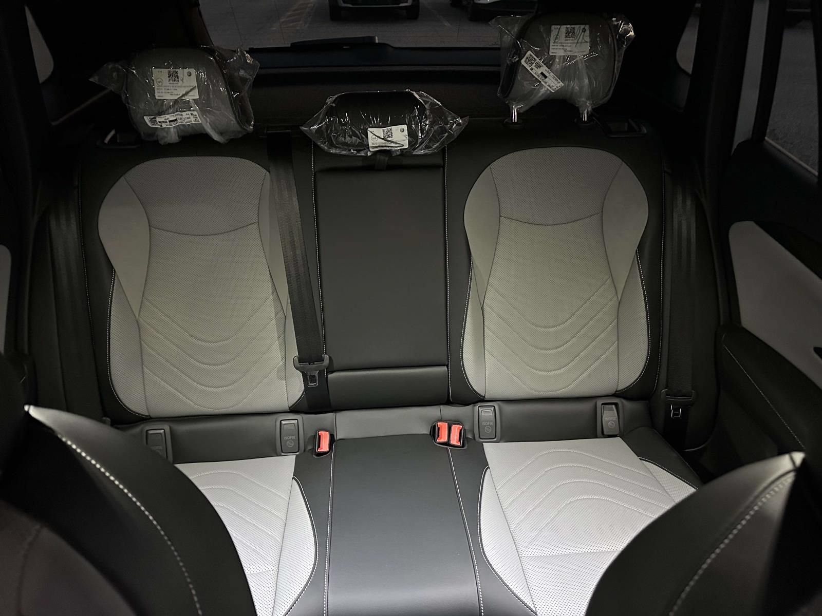 New 2026 Volkswagen Tiguan SE R-Line FWD image 14