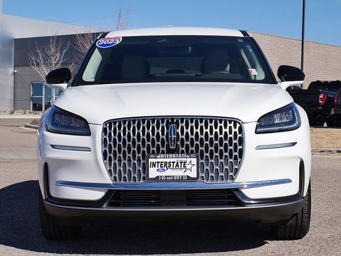 Used 2023 Lincoln Corsair AWD w/ Rear Removable Package Tray image 8