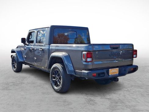 Certified 2022 Jeep Gladiator Sport image 3