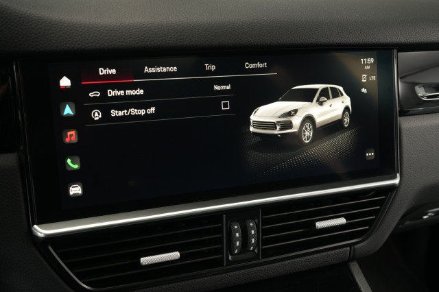 Used 2023 Porsche Cayenne AWD/4WD image 39