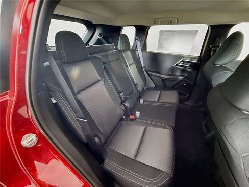 New 2026 Mitsubishi Outlander ES image 18