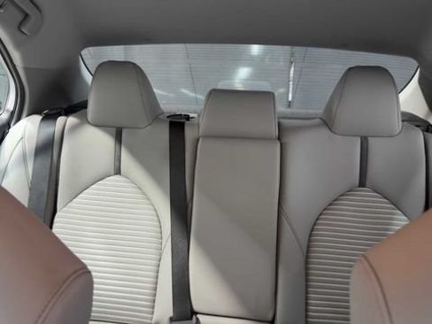 Used 2023 Toyota Camry SE FWD image 33