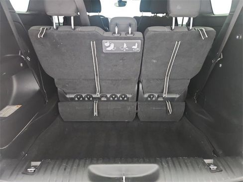 Used 2019 Chrysler Pacifica Touring Plus w/ Advanced Safetytec Group image 25