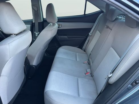 Used 2016 Toyota Corolla LE FWD image 32