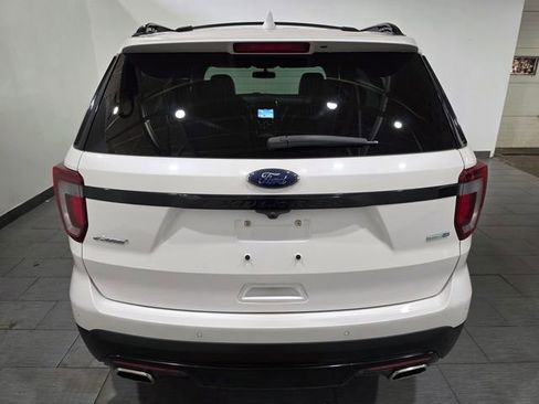 Used 2017 Ford Explorer Sport w/ Equipment Group 401A AWD/4WD image 4