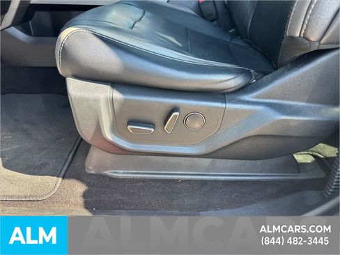 Used 2017 Ford F150 Raptor w/ Equipment Group 802A Luxury image 12