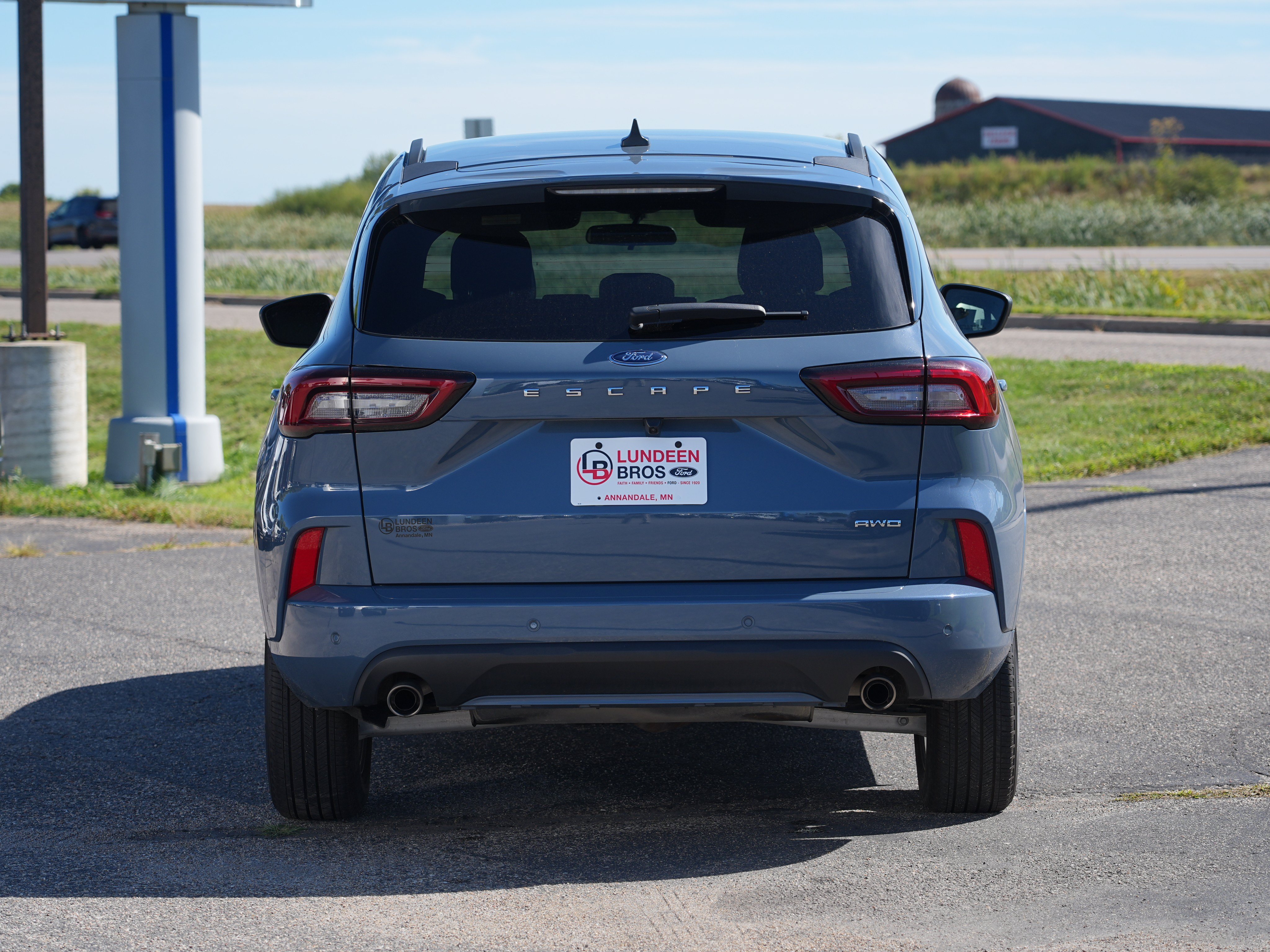 Used 2024 Ford Escape ST-Line w/ Tech Pack #1 AWD/4WD image 4
