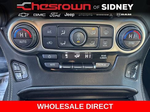 Used 2015 Chevrolet Suburban LTZ image 21