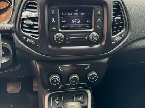 Used 2018 Jeep Compass Sport FWD image 15