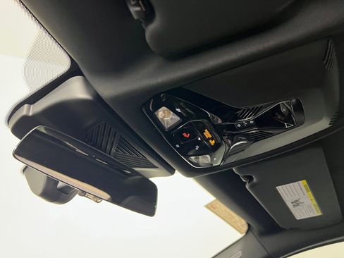 Used 2025 BMW M235i xDrive w/ Premium Package image 19